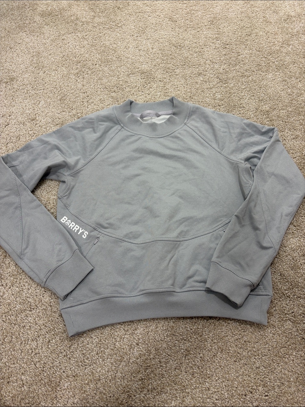 Barry’s Lululemon pull over